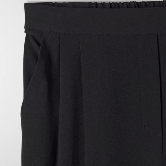 ARITZIA Babaton Cohen Cropped Mid-Rise Pleated Trouser Pants, Black, Size 4 - Picture 5 of 16